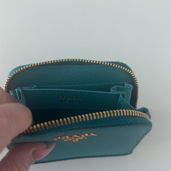 Prada Wallet - Picture 4 of 4